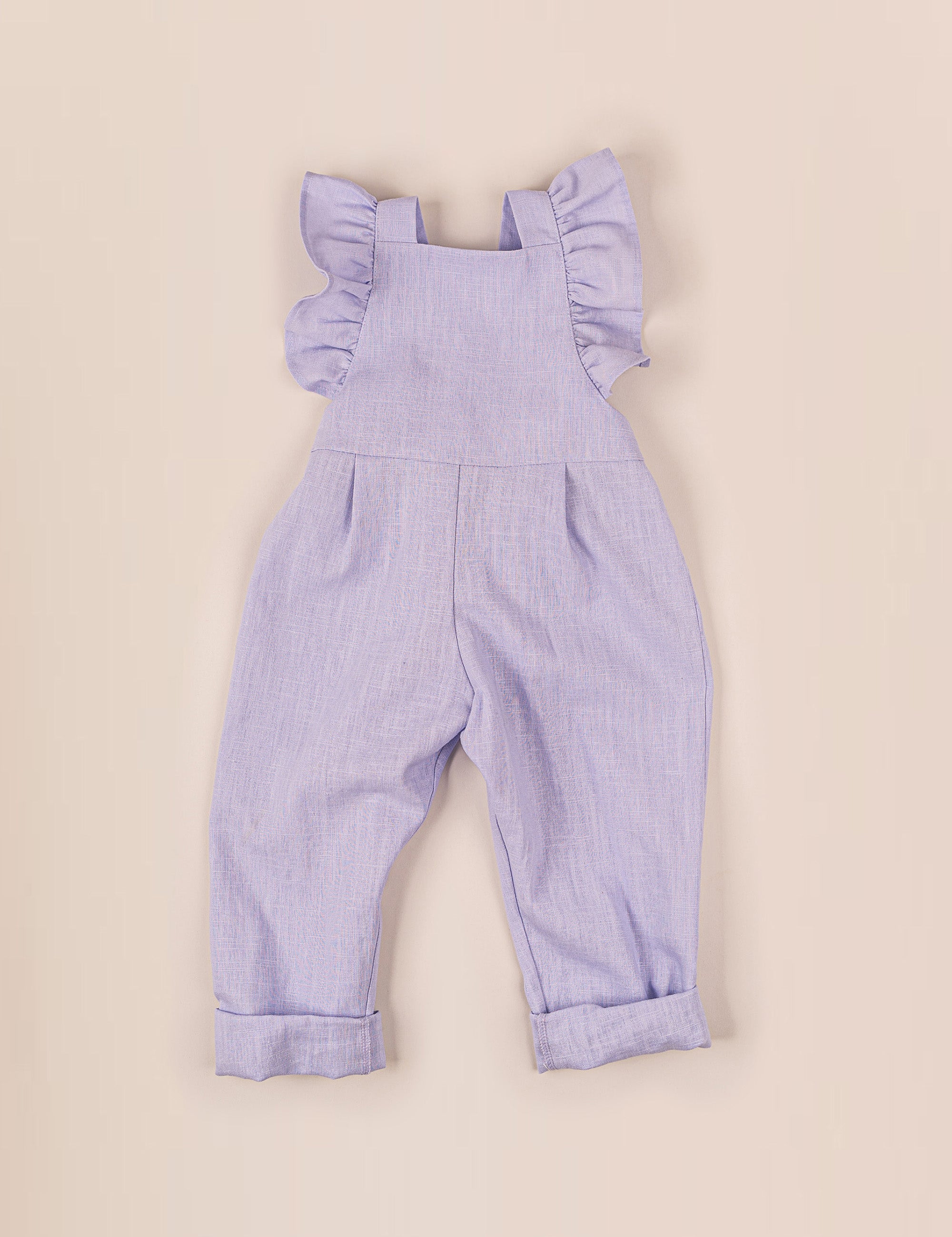 Lněný overal s volány